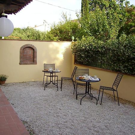 La Voliera Bed & Breakfast Pisa Exterior photo